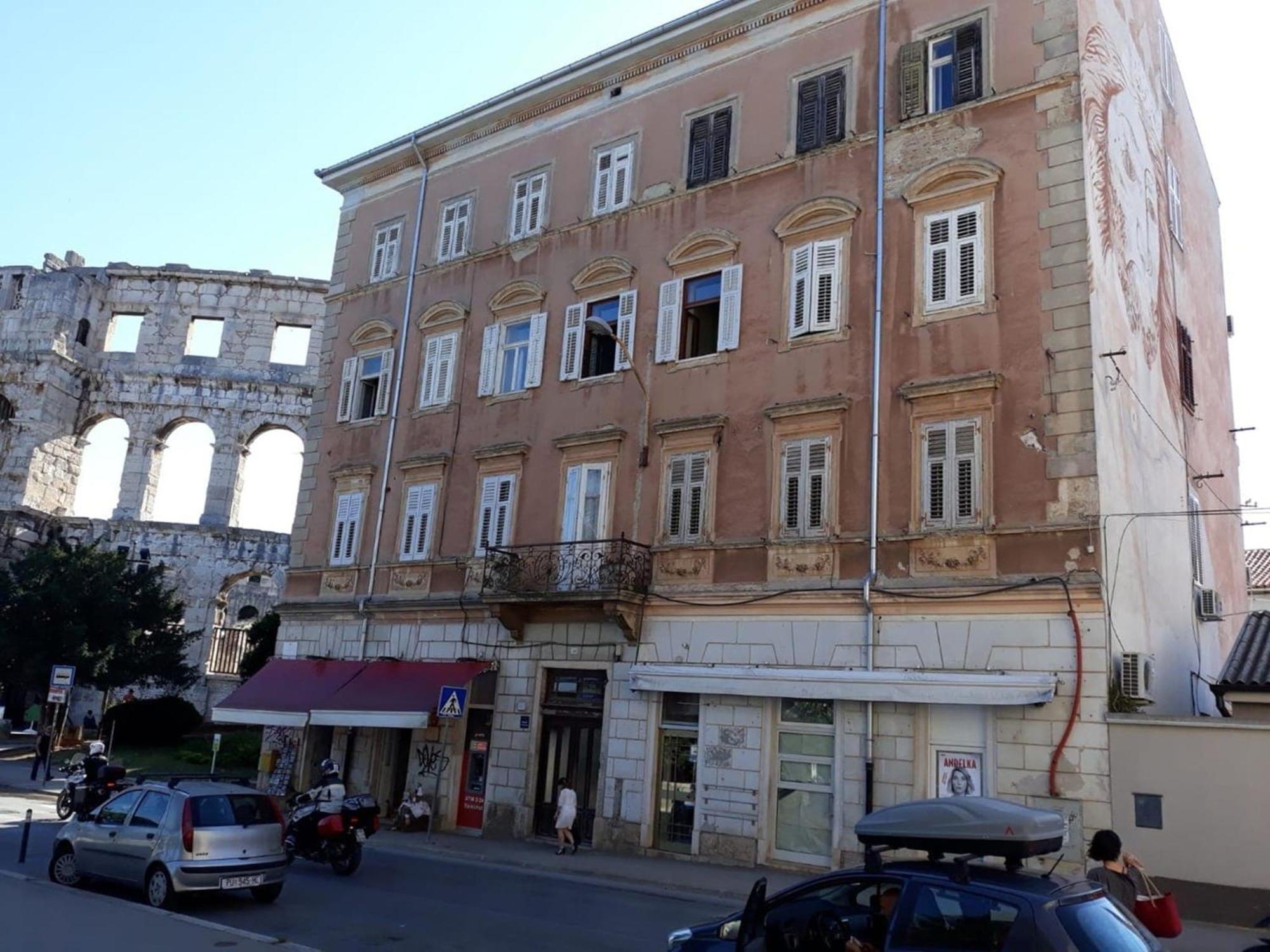 Amphiteater Art Apartman Póla Kültér fotó